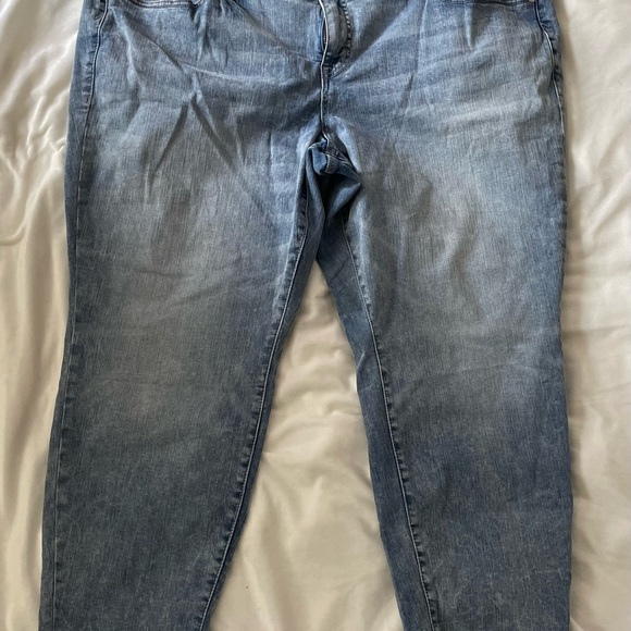 Torrid Denim First at Fit size 24R - Picture 3 of 4